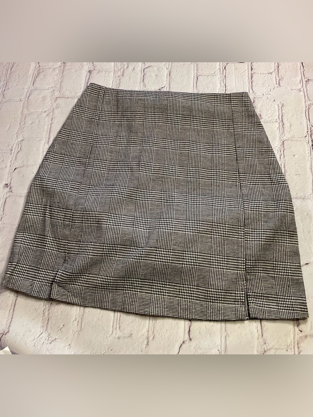 Brandy Melville Black and White Glen Plaid Pencil Skirt